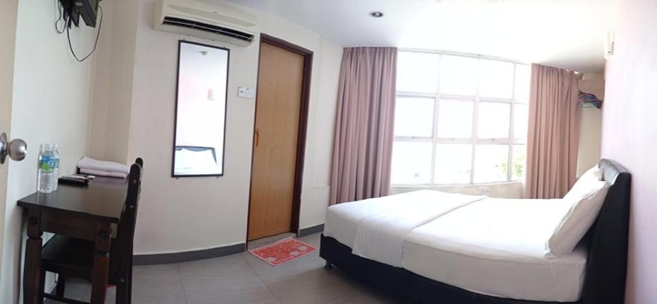 Starview Hotel Lumut Kültér fotó